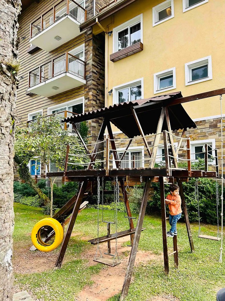 Apto Impecável com piscina aquecida e jacuzzi